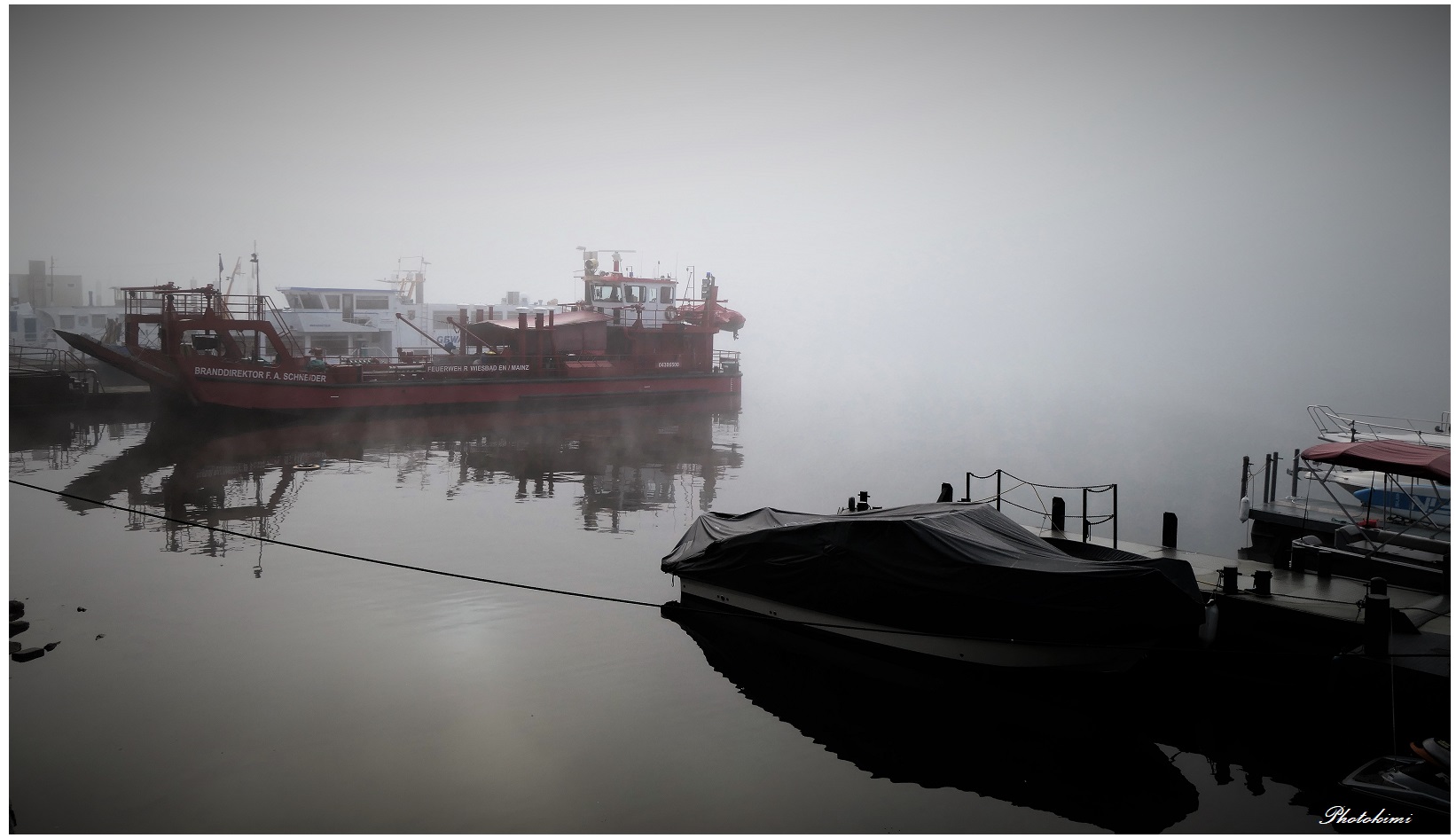 Bootshafen im Nebel (IV)