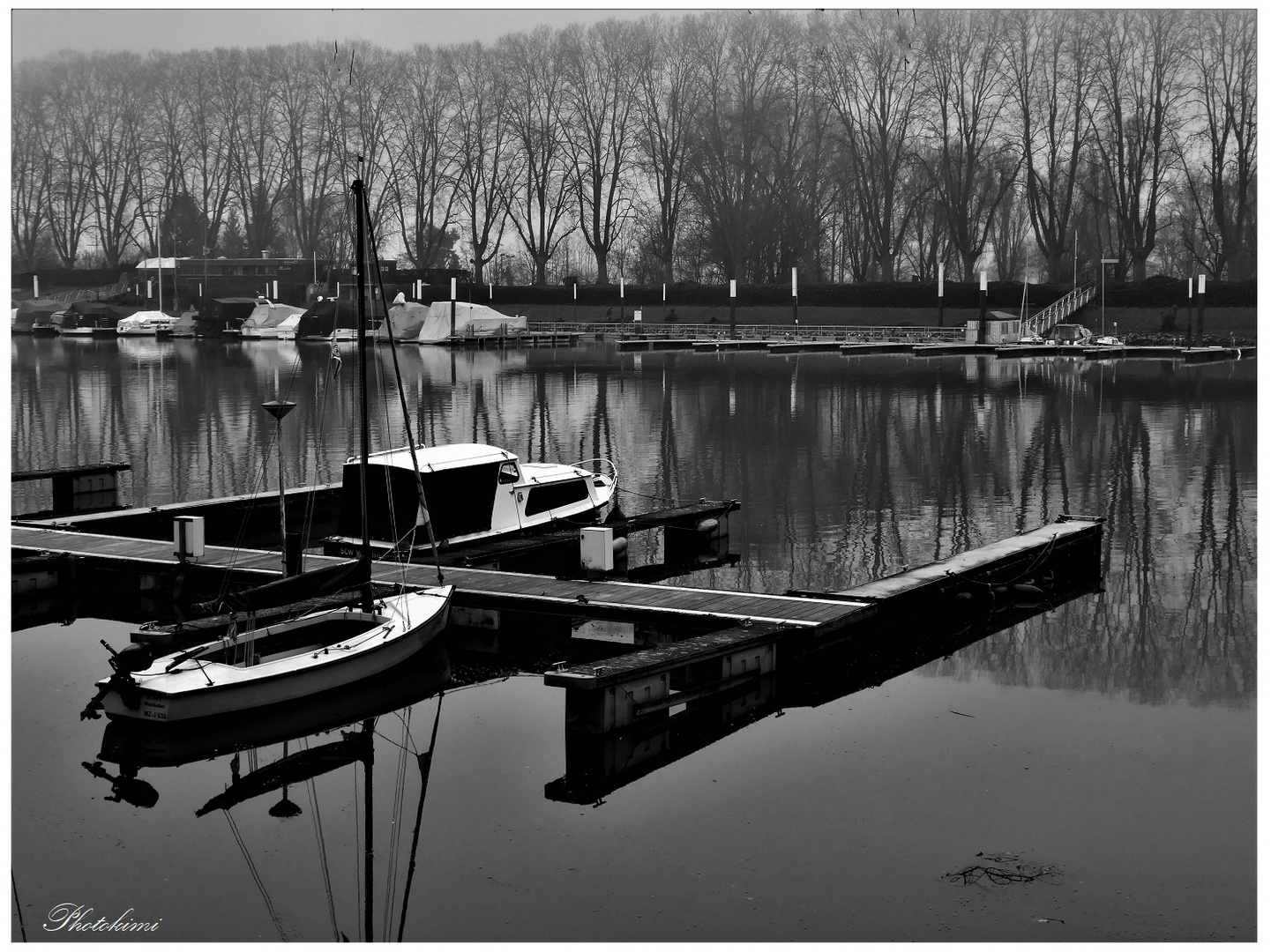 Bootshafen in SW-Aufnahme