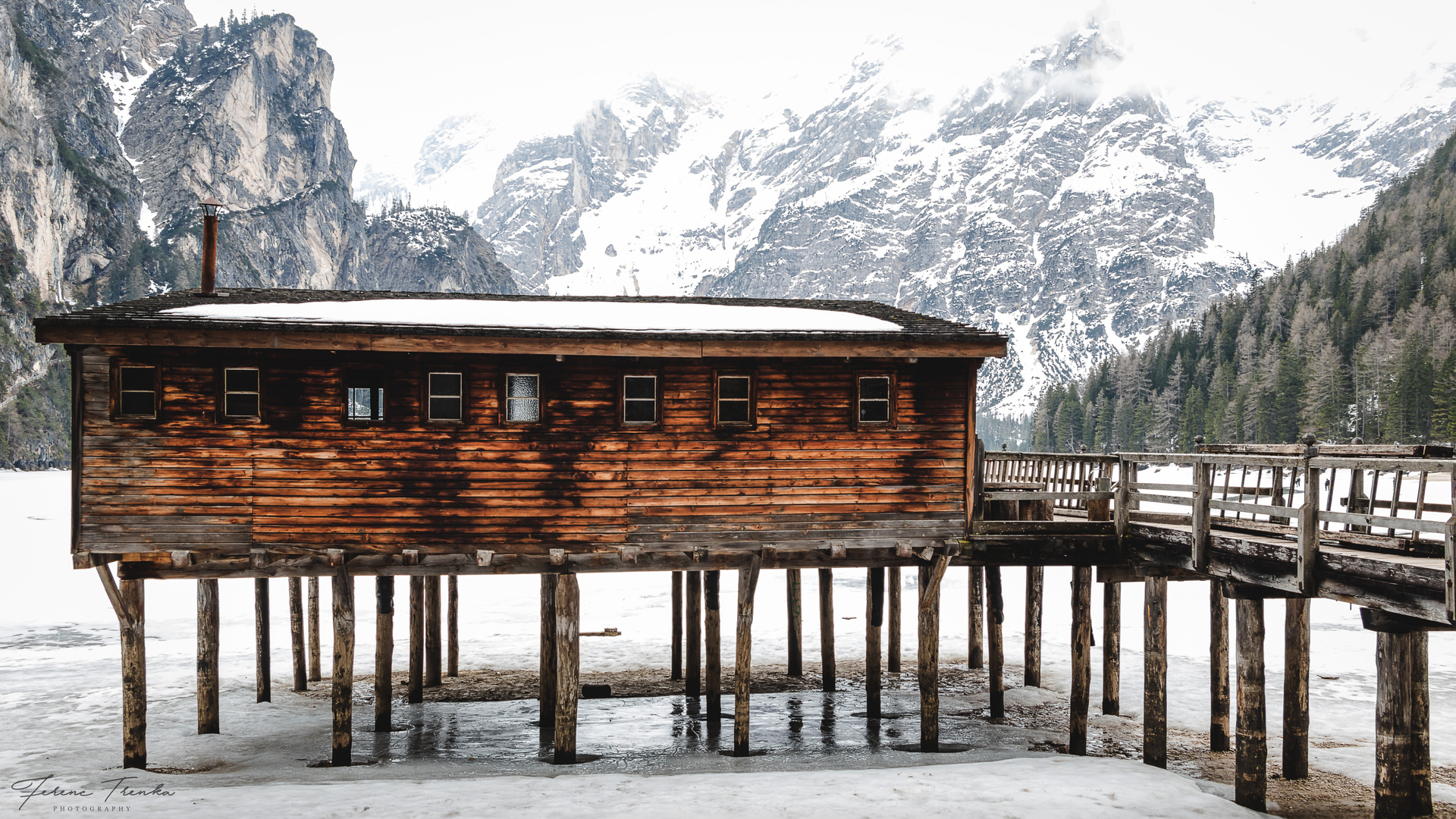 Bootshaus am Pragser Wildsee