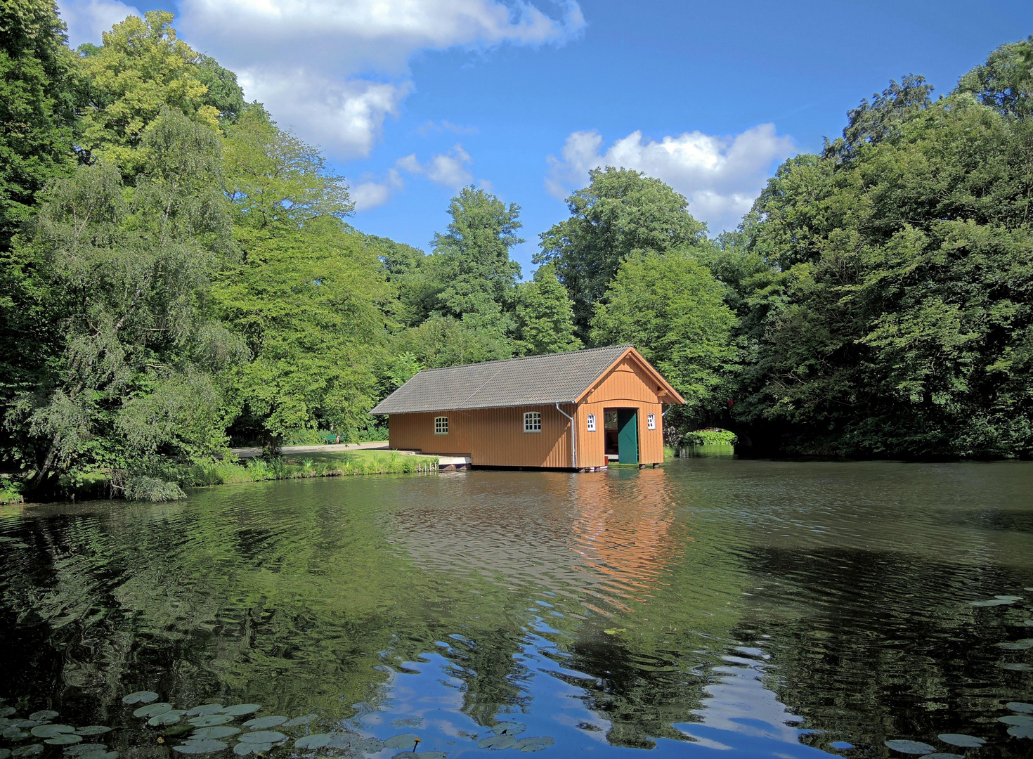 Bootshaus am See