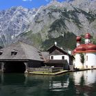 "Bootshaus,Fischräucherei,St.Bartholomä vor dem Watzmann am Königssee"