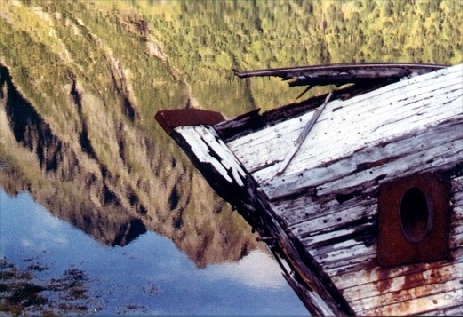 bootswrack am fjord