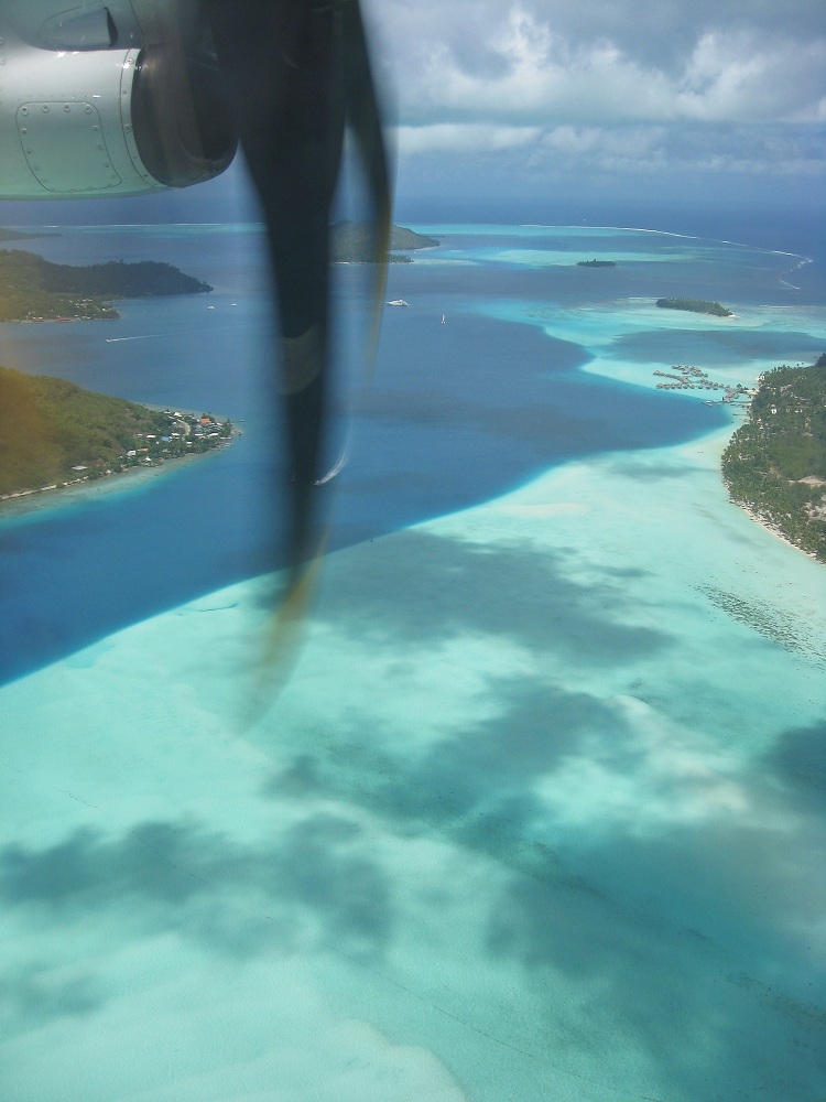 Bora Bora Endanflug / Approche finale sur Bora Bora