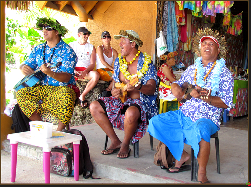 Bora Bora Singing