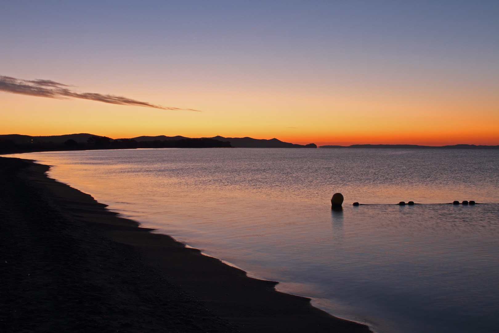 Bord de plage au petit matin ...