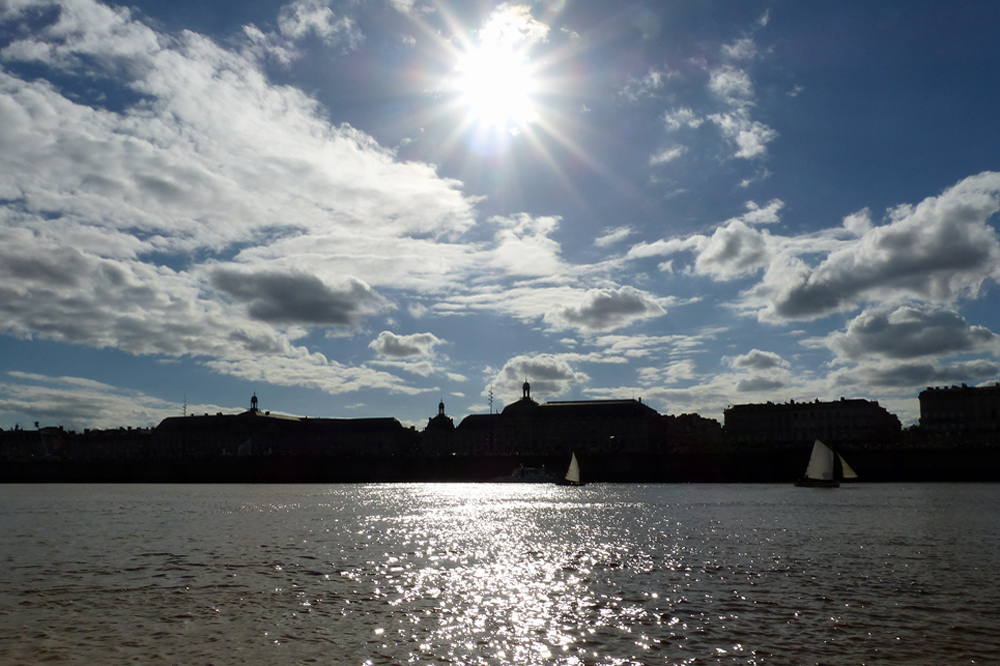 Bordeaux im Gegenlicht