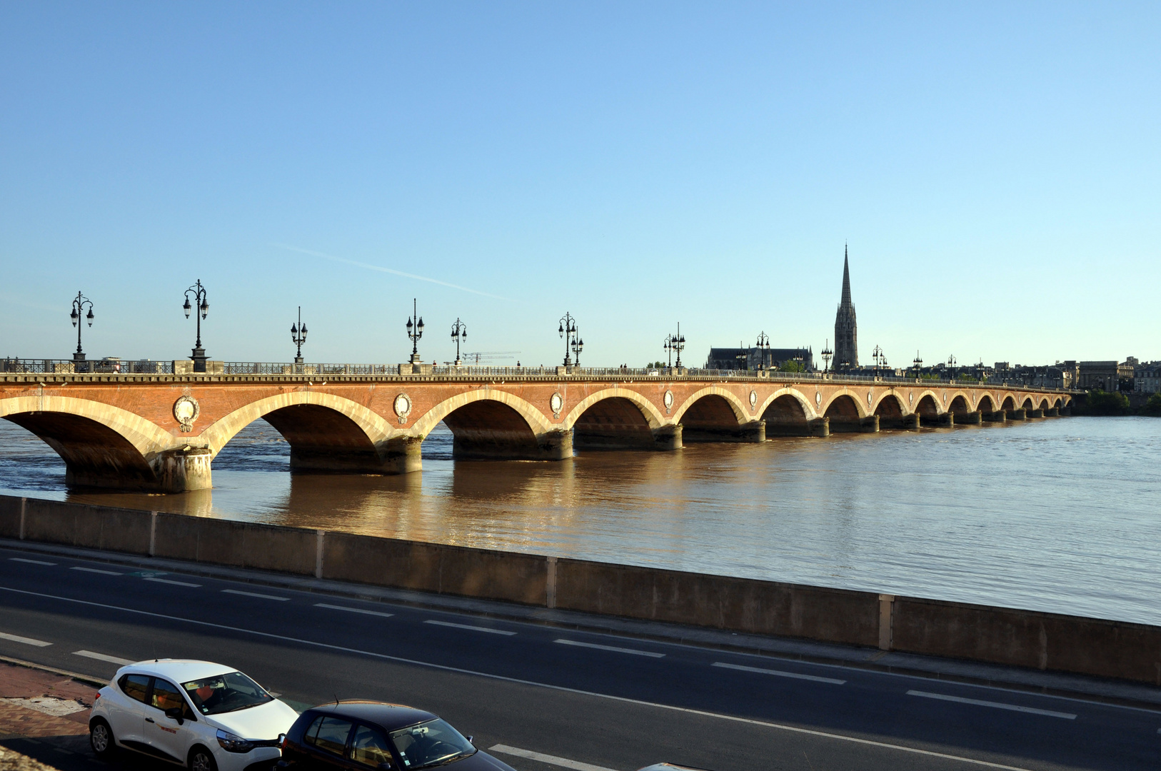 bordeaux par bastide 