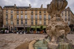 Bordeaux - Place du Parlement - 02