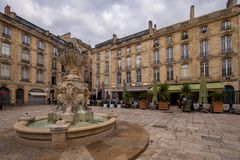 Bordeaux - Place du Parlement - 04