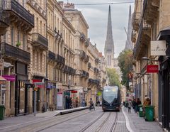 Bordeaux - Rue Vital Carles - Cathédrale Saint-André - 02