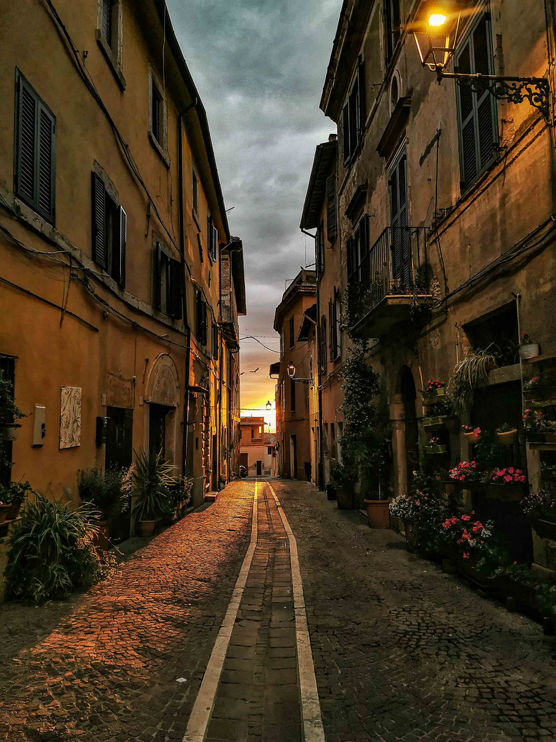 Borgo all'alba