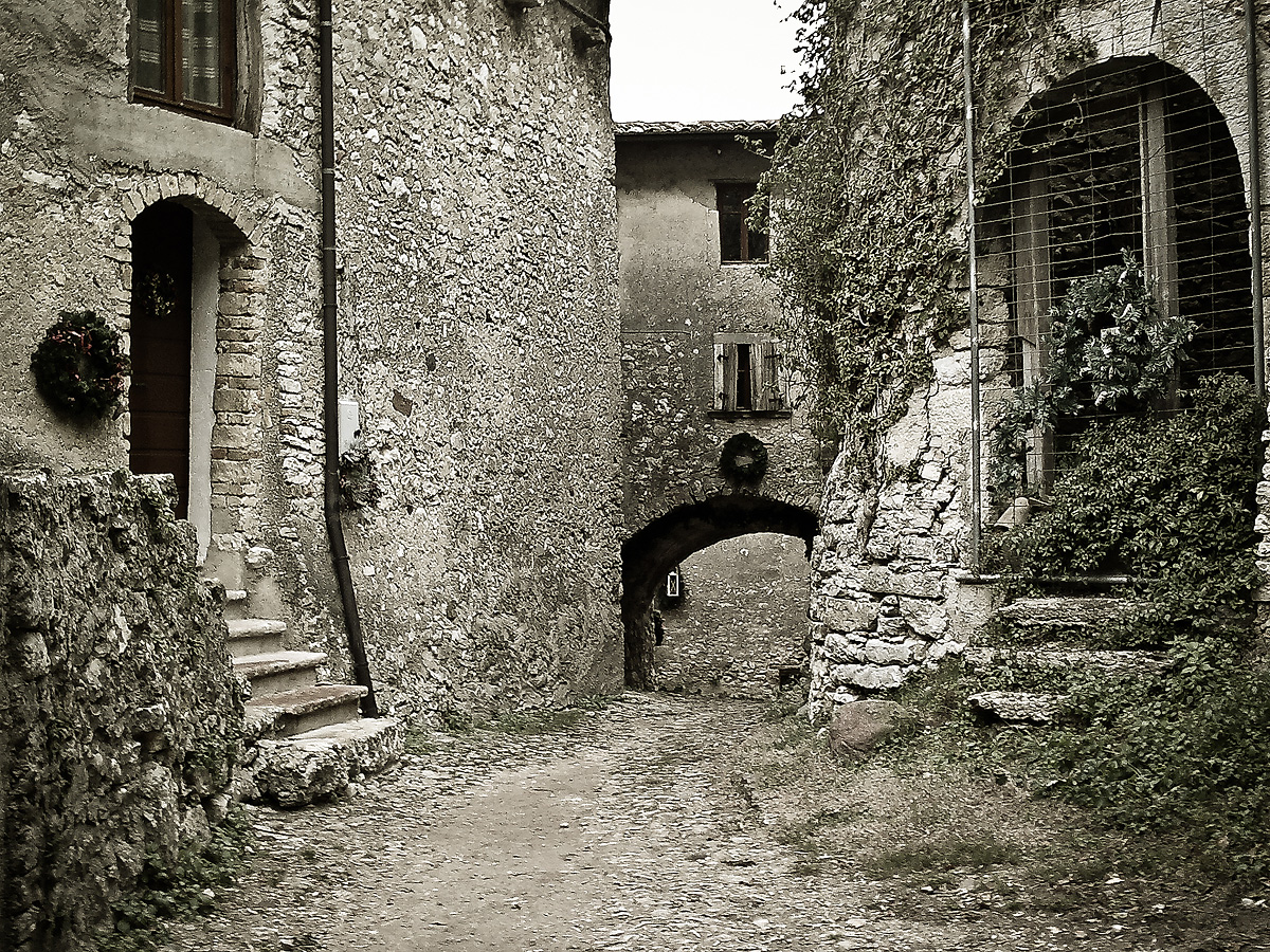 antico Foto Immagini architetture, vicoli e casolari