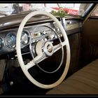 Borgward Isabella, Innenraum mit Blumen