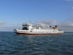 Borkum 2010 - Irgendwann muss man ja auch mal wieder nach Hause - Autofähre der AG Ems