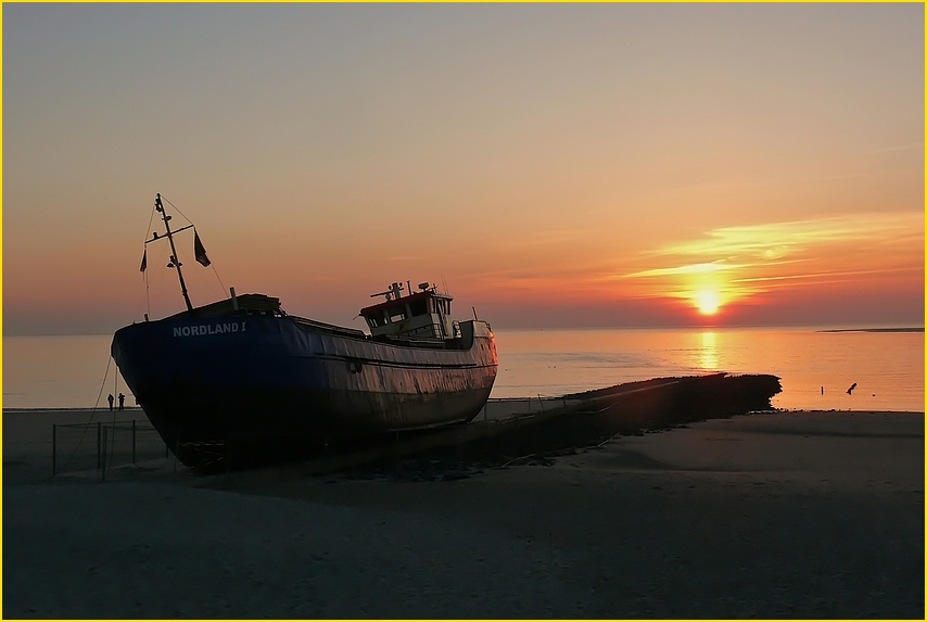 Borkum 2011 - "Nordland 1", das letzte Mal in schönem Licht ...