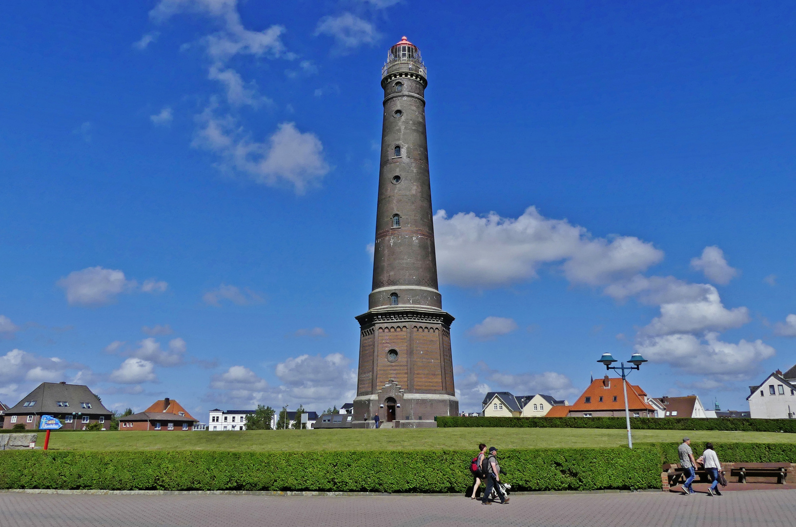 Borkum - Blick auf den "Neuen Leuchtturm" 