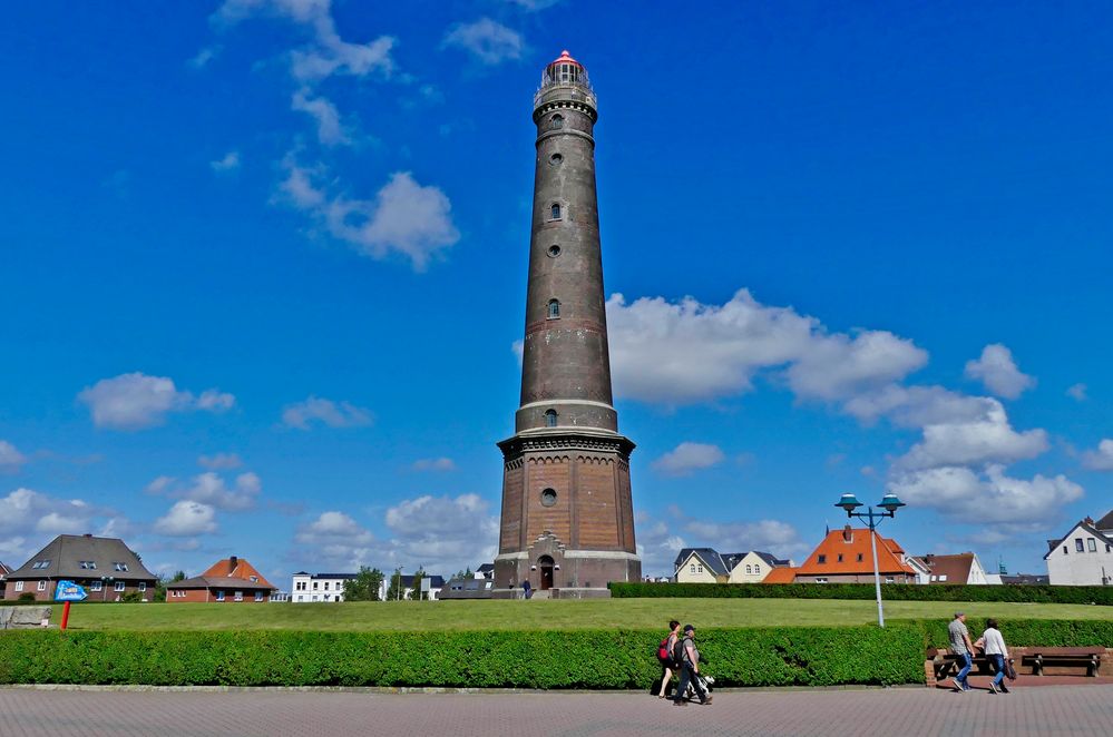 Borkum - Blick auf den "Neuen Leuchtturm" 