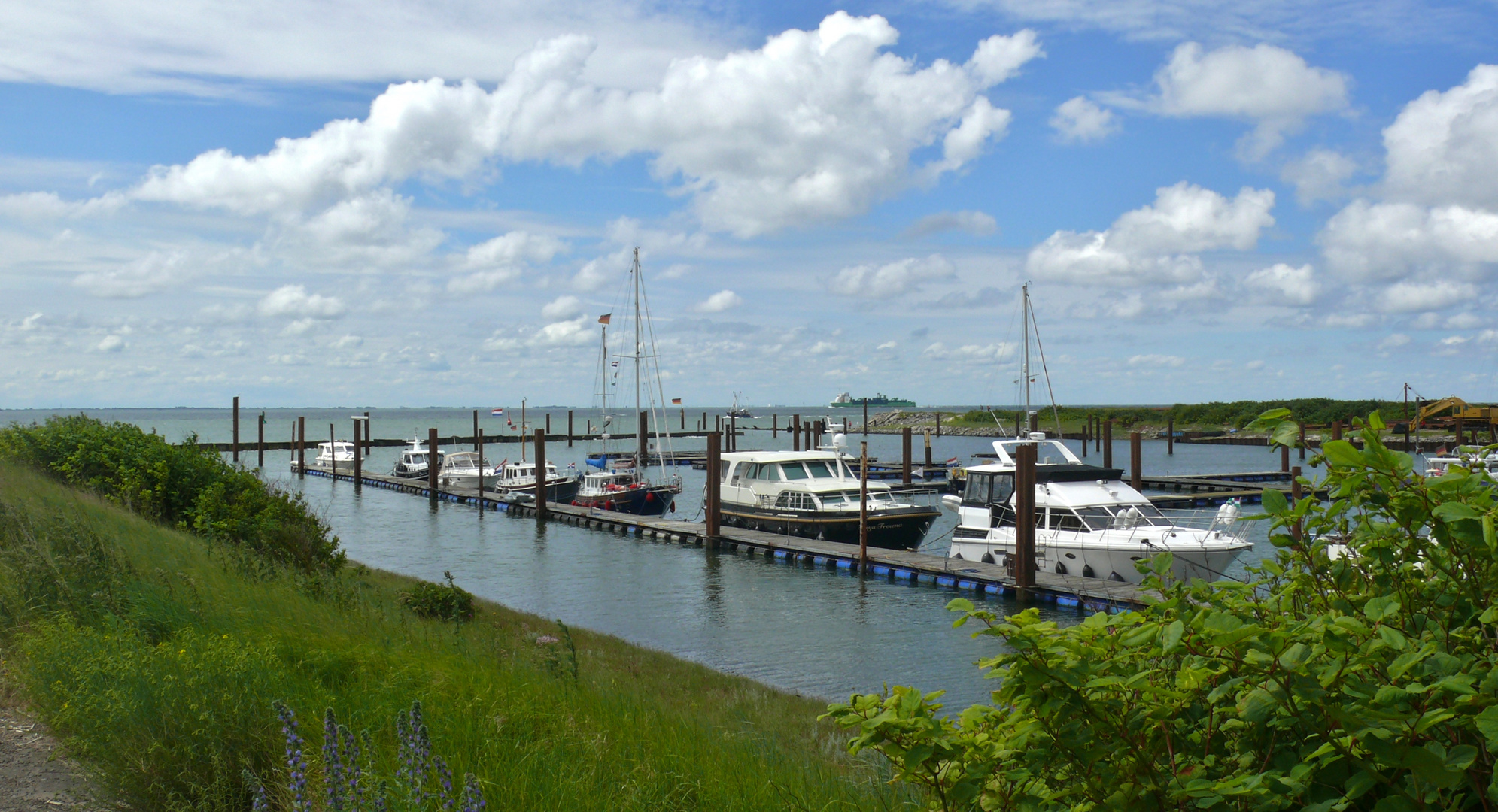 Borkum - Blick über den Borkumer Jachthafen "Port Henry"