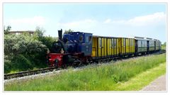 Borkum - Borkumer Kleinbahn auf dem Weg zum Hafen