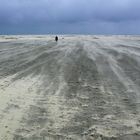 Borkum  -  Der Sturm fegt den Sand ...