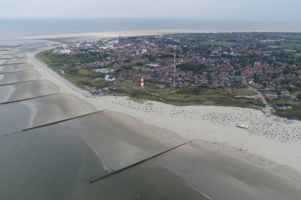 Borkum - Der Südstrand aktuell von oben ...