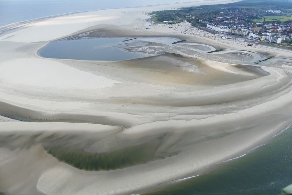 Borkum - Die Sandbank vor dem Nordstrand von oben