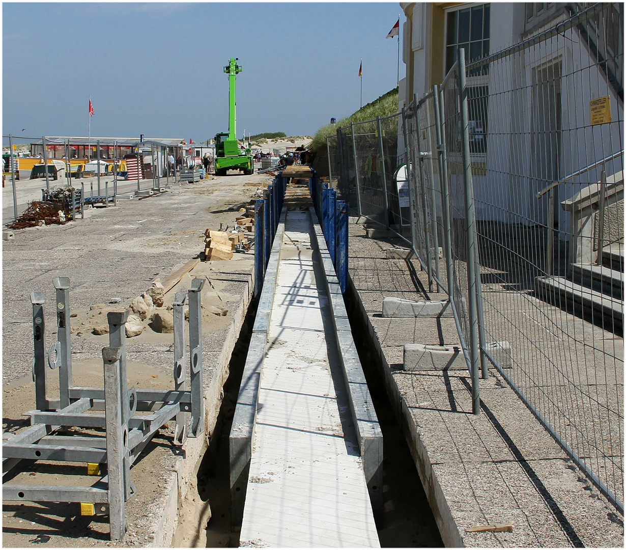 Borkum , ein Rückblick ... die Kurpromenade im Mai 2011