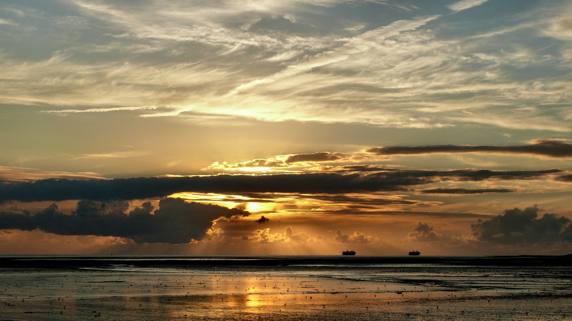 Borkum  -  Ein Tag geht stimmungsvoll zu Ende (700stes Inselfoto)