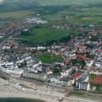 Borkum - Flug mit dem Tragschrauber (1) - Nordstrand und Ortszentrum