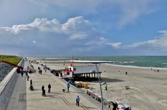 Borkum - Heute Mittag waren die Spuren des Sturms schon Vergangenheit