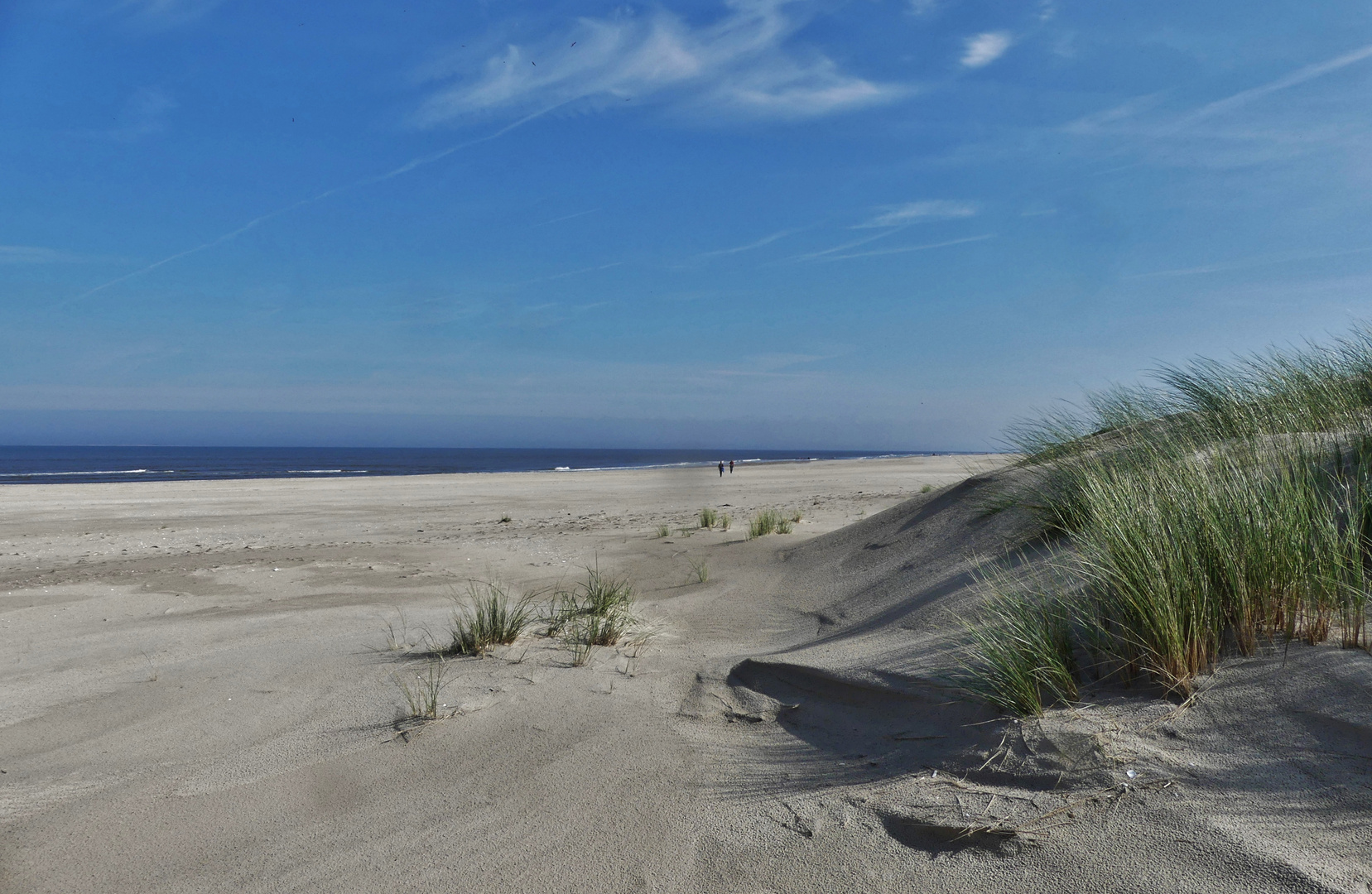 Borkum  -  Meine Lieblingsstrecke am Wasser entlang  ...