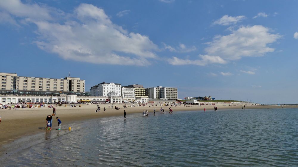 Borkum  - Nach zwei wettermäßig "durchwachsenen Tagen" schien heute wieder die Sonne