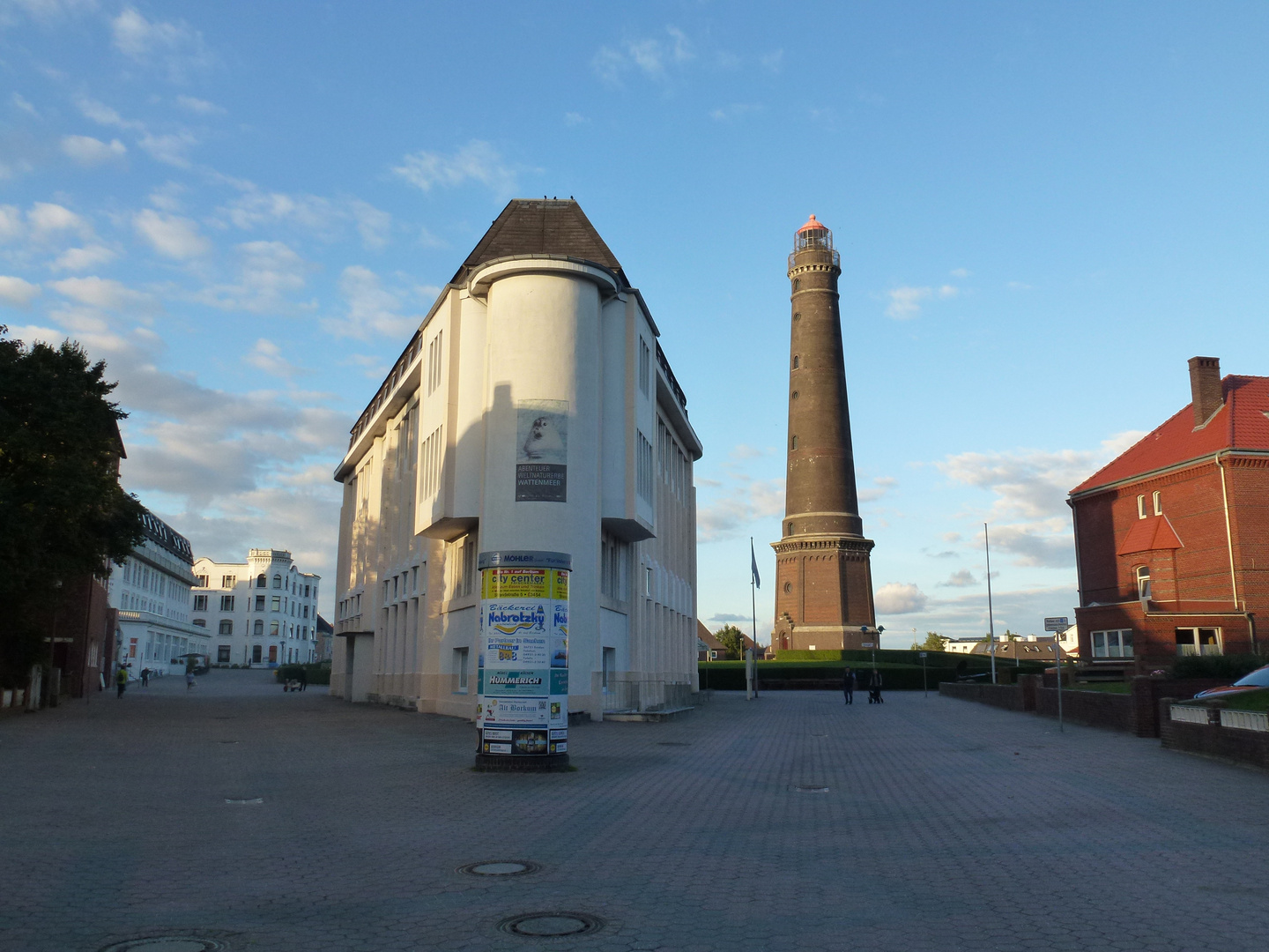 Borkum Neuer Leuchtturm im September 2016 am Abend