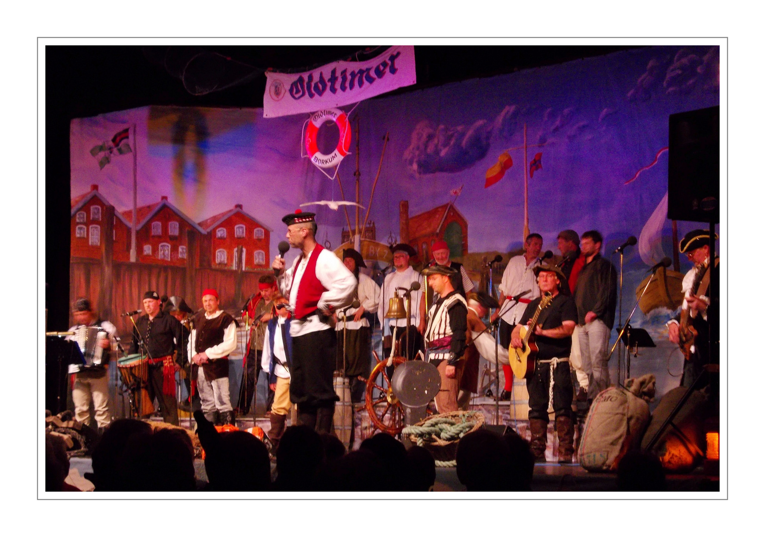 Borkum - Shanty-Chor "Oldtimer" begeisterte das Publikum