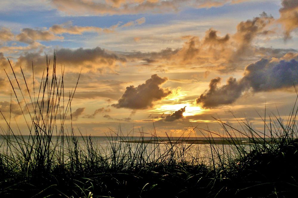 Borkum  -  Stimmungsvoller Sonnenuntergang 