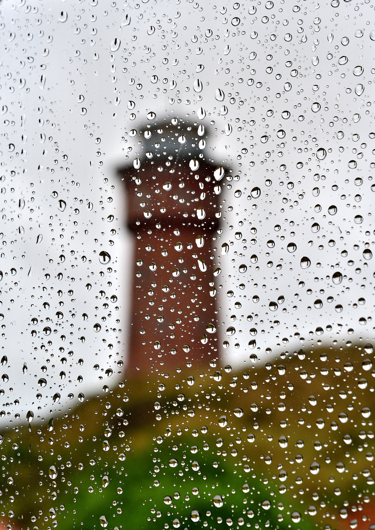 Borkumer Wasserturm bei Regen