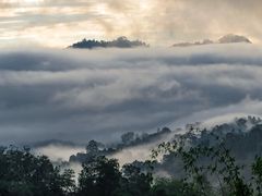 Borneos Wetterphänomene