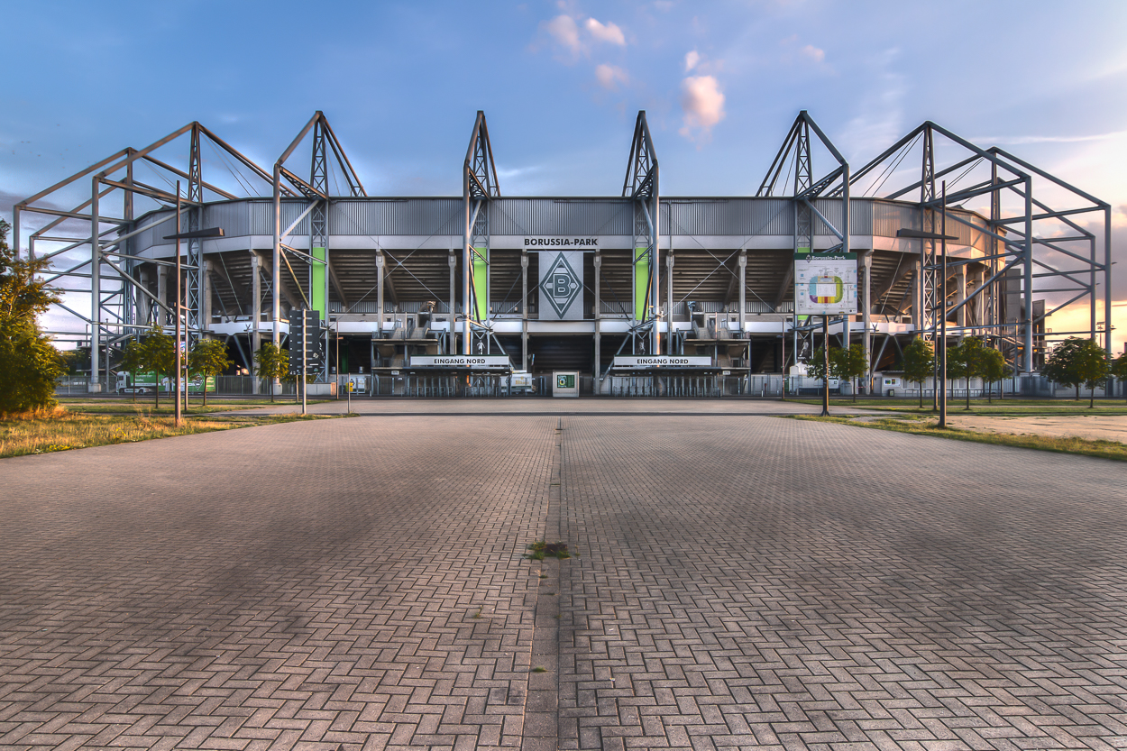 BORUSSIA-PARK_01