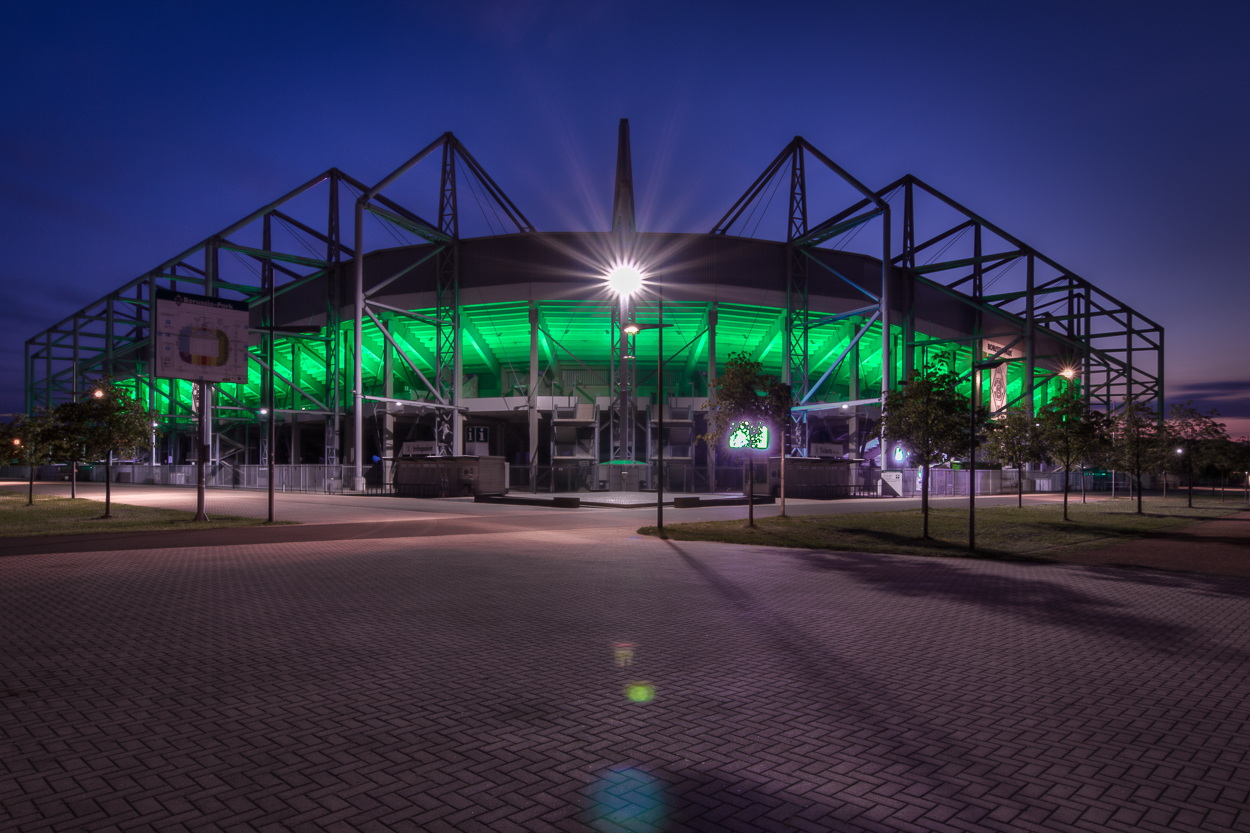 BORUSSIA-PARK_04