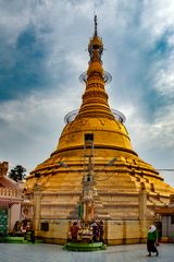 Botataung Pagoda in Yangon