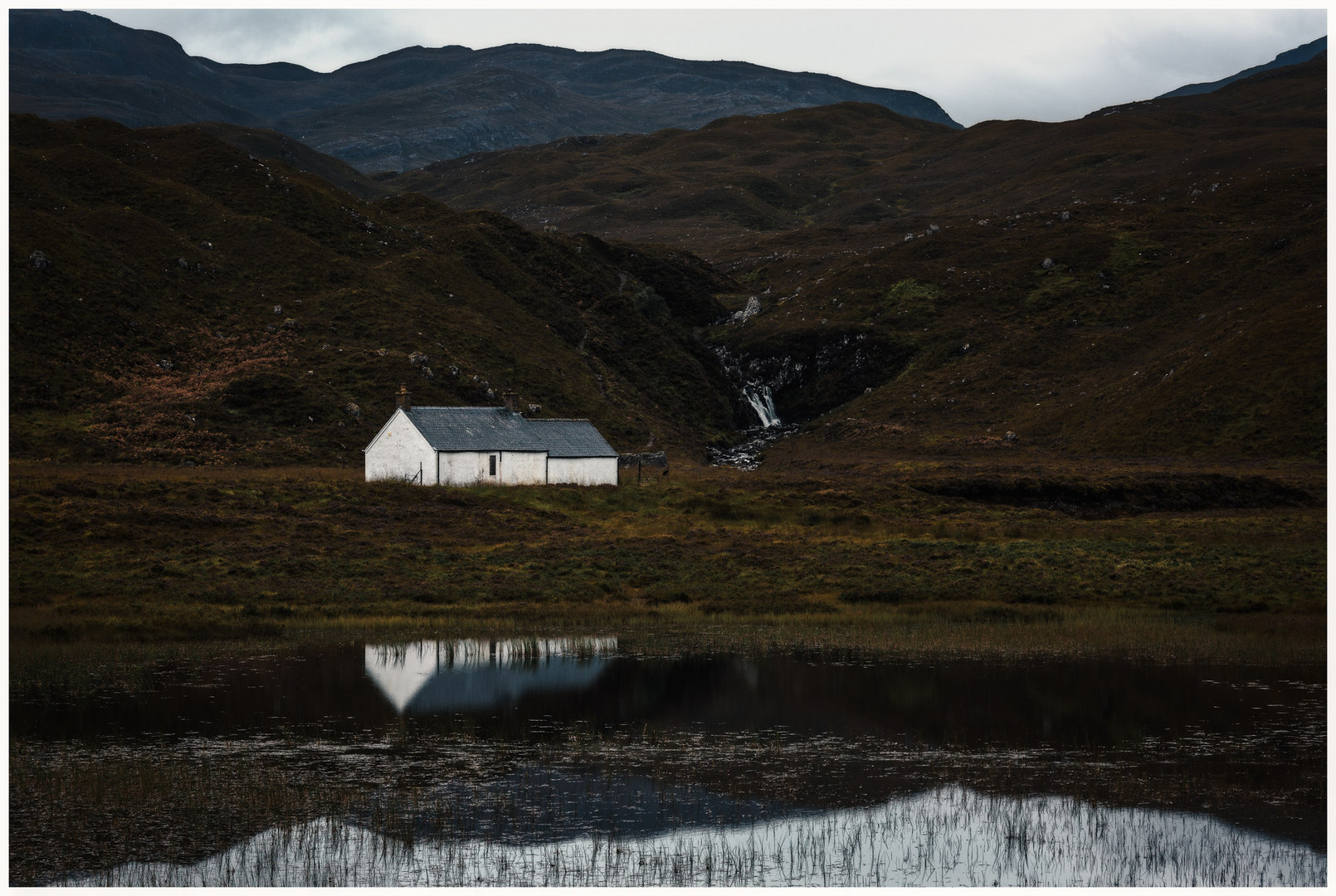 ~~ Bothy at the fall ~~