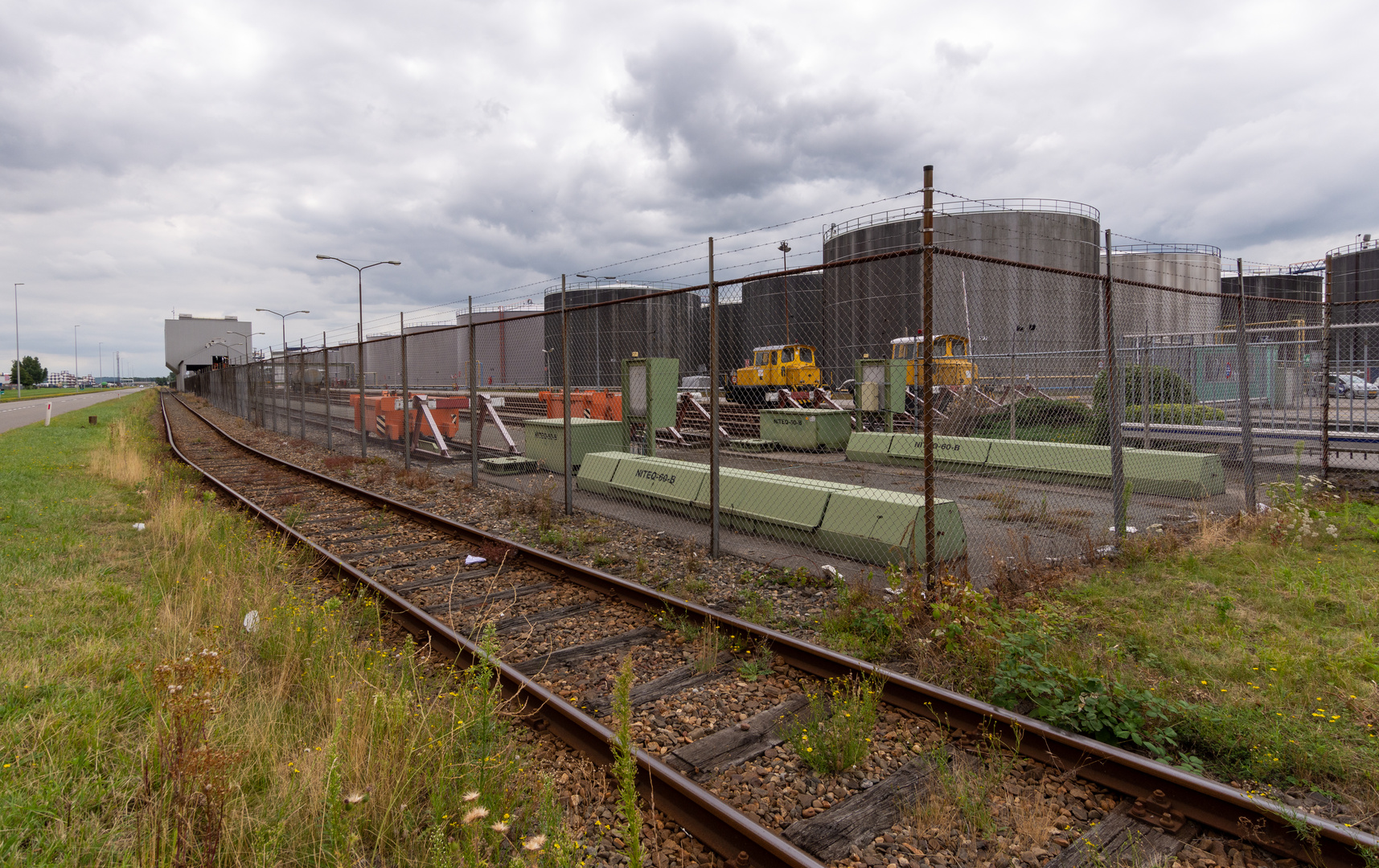 Botlek - Oude Maasweg - LBC Tank Terminal - 06