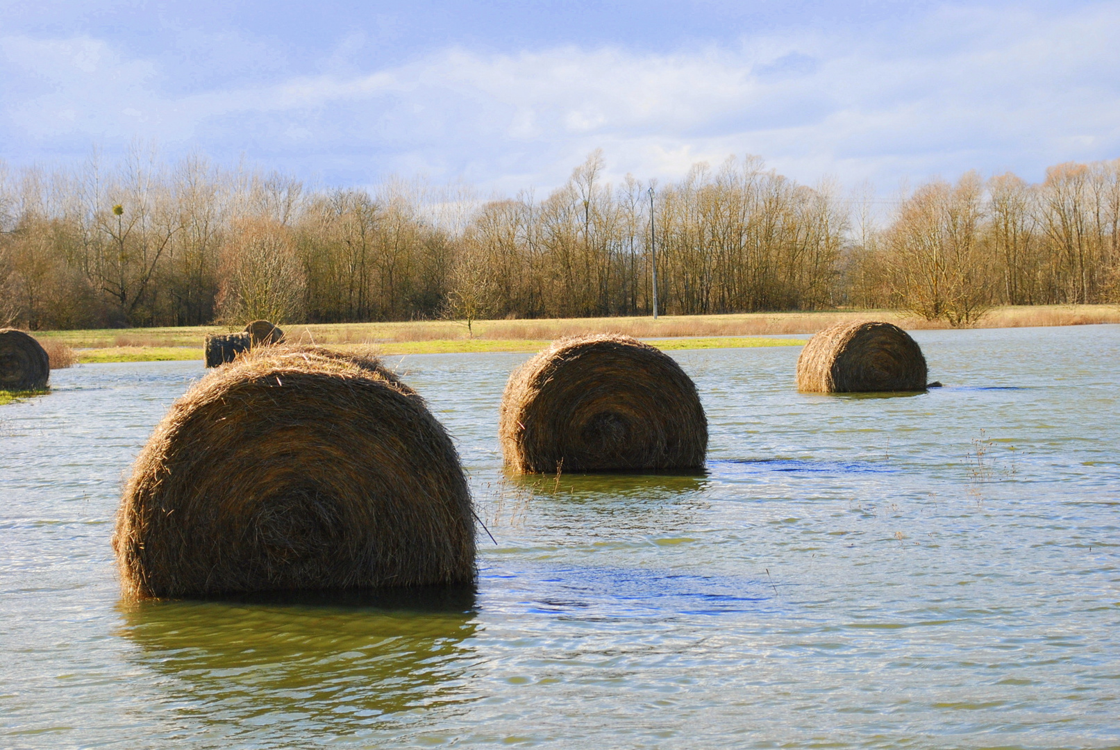 bottes dans l'eau