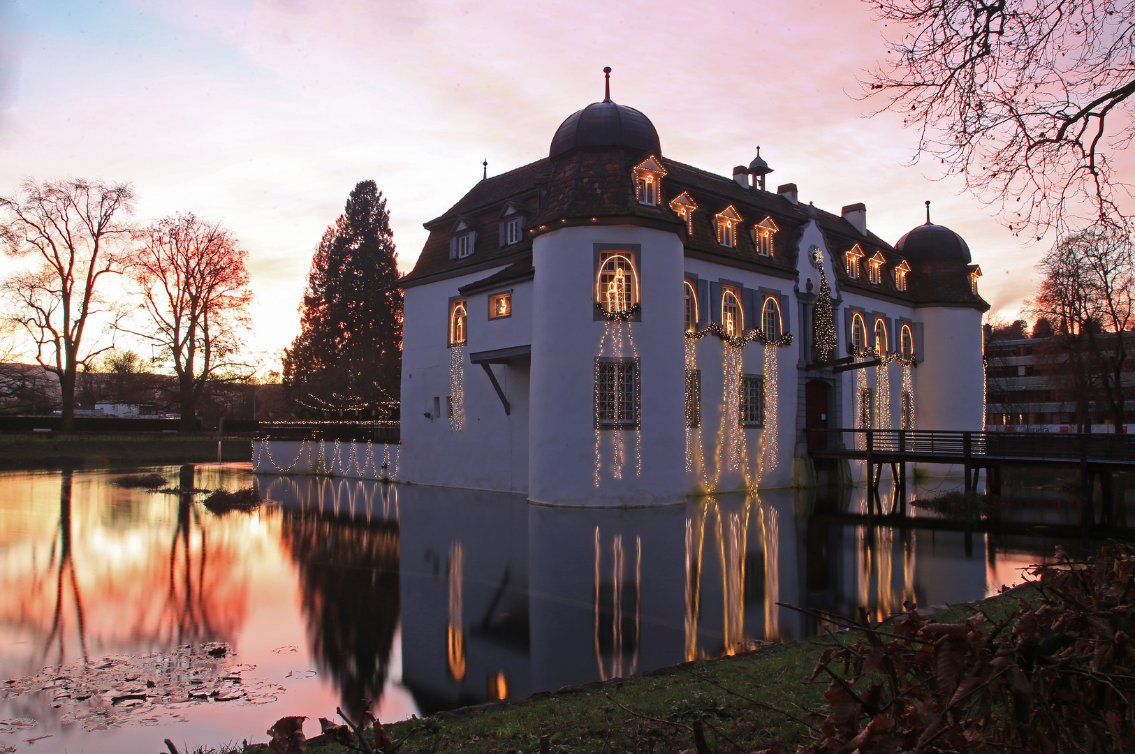 Bottminger Schloss im Abendlicht