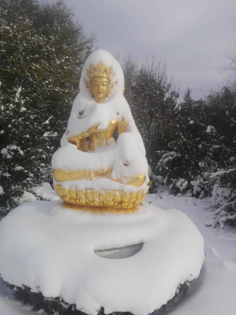 Bouddha im Schnee