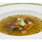 Bouillon vom Jungstier mit Gemüse