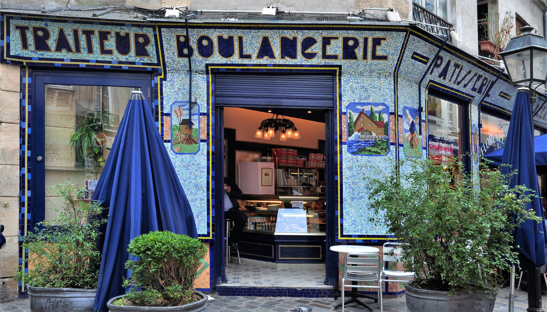  Boulangerie rue des Ecouffes