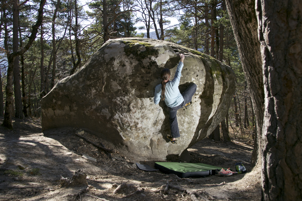 Bouldering in Annot - Sector Madness