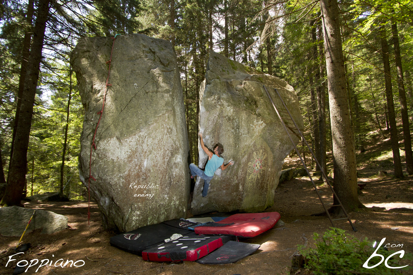 Bouldering in Foppiano