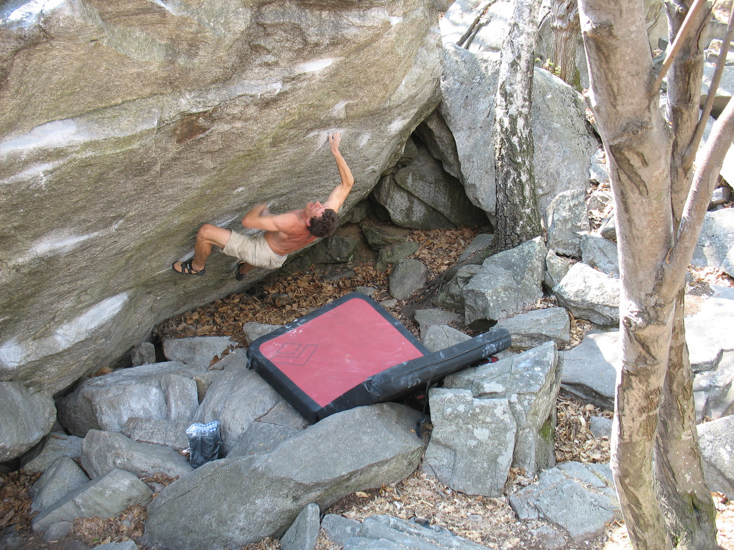 BOULDERN IM TESSIN ACHT A